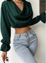 將圖片載入圖庫檢視器 Emerald Green Double Cowl Neck Crop Top
